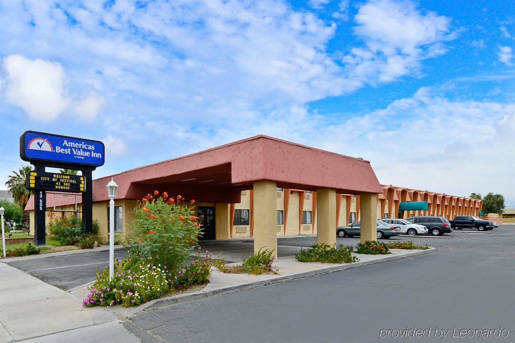 Days Inn By Wyndham Indio Exteriör bild